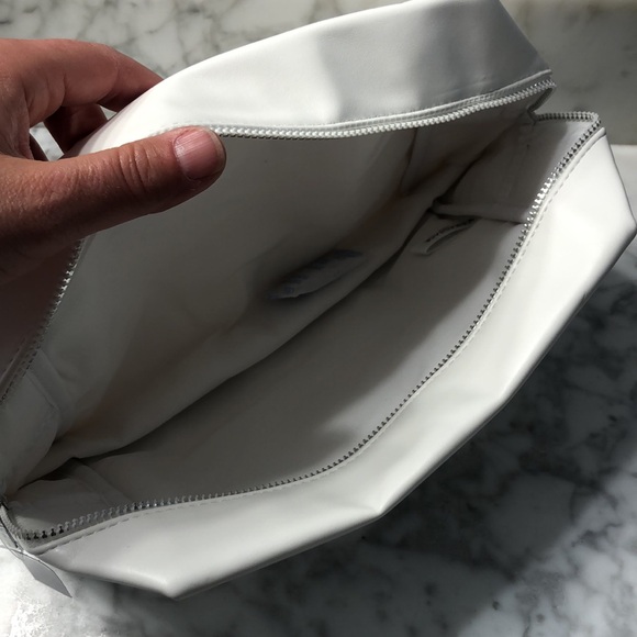 Kerastase travel bag- NWT - Picture 7 of 7